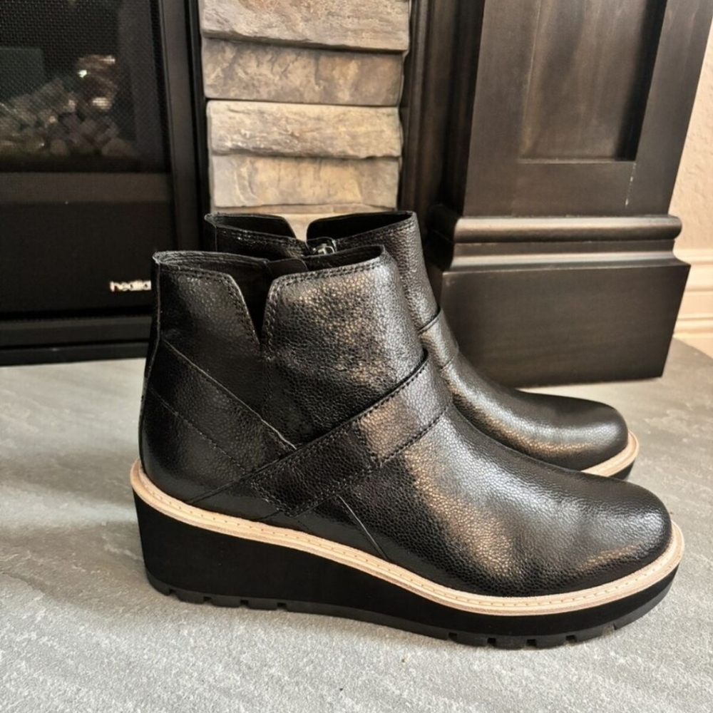 Size 6.5 - Eileen Fisher Cargo Black Platform Ankle Bootie